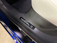 Protection complète de seuil de porte et de tapis pour Tesla Model 3 - 8 pièces