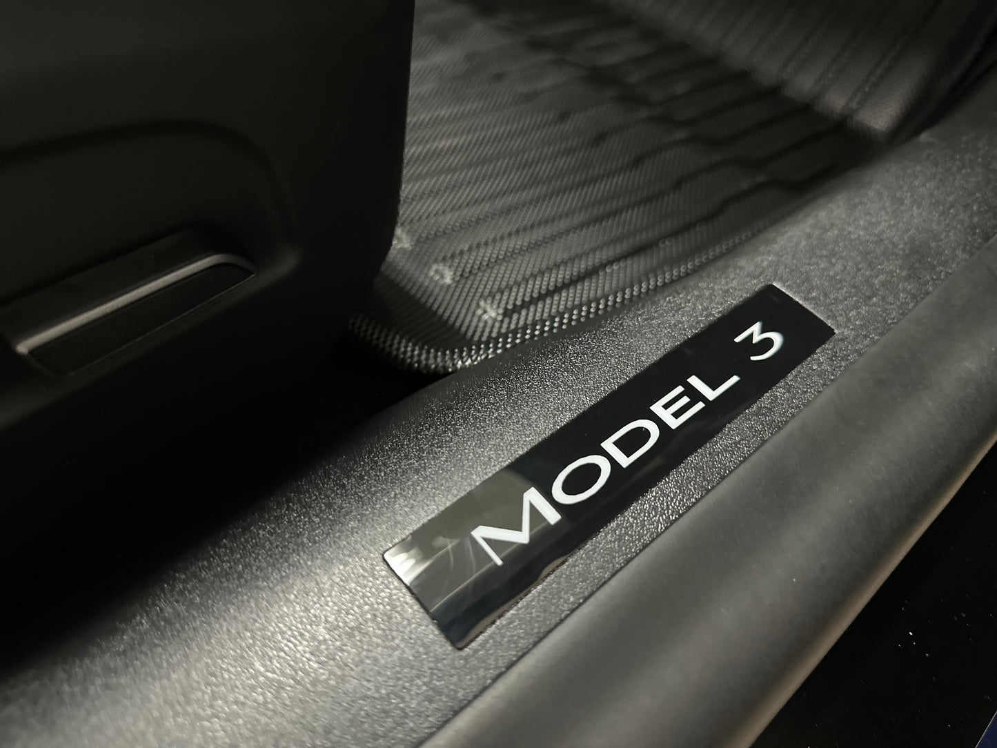 Protection complète de seuil de porte et de tapis pour Tesla Model 3 - 8 pièces